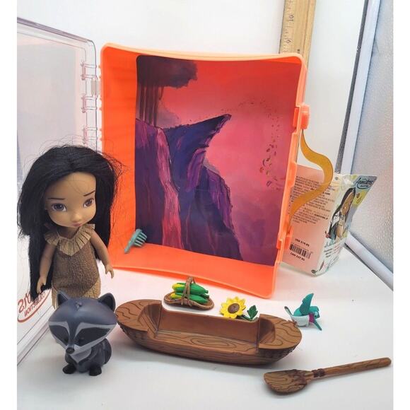 DISNEY ANIMATORS' COLLECTION Mini Doll Pocahontas Meeko Playset w